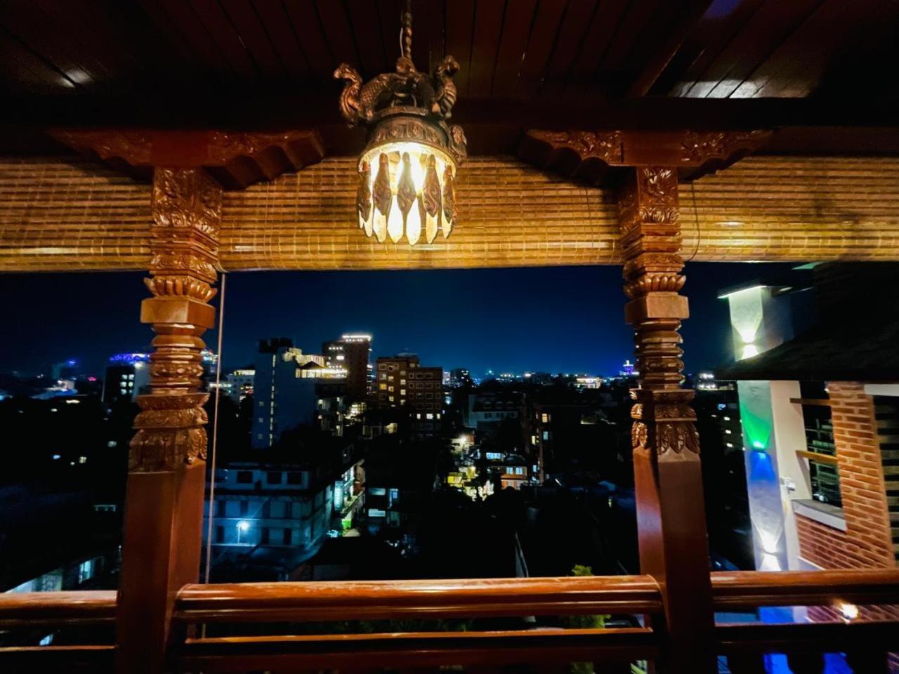 Timber House Hotel Kathmandu Bagian luar foto