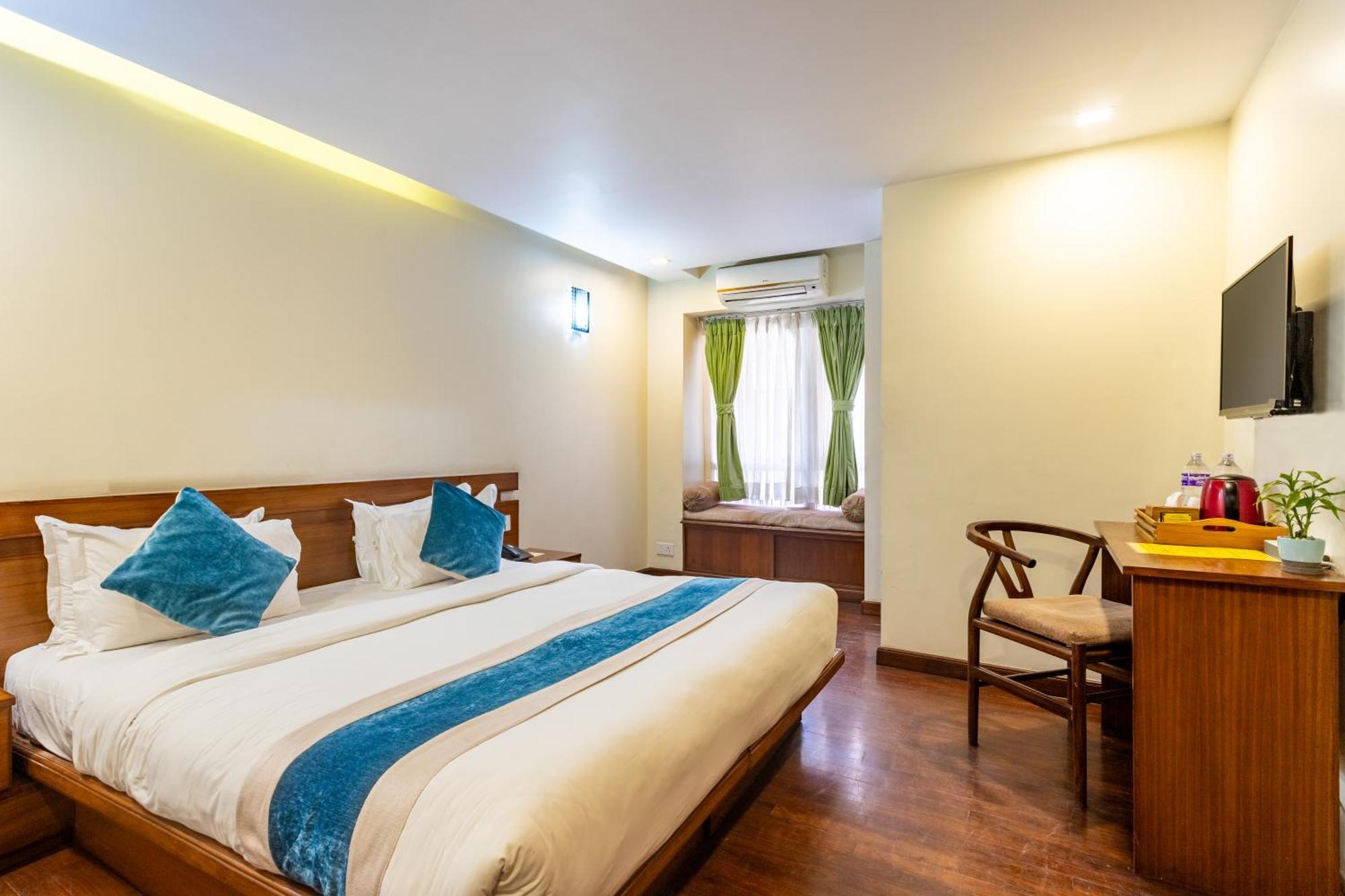 Timber House Hotel Kathmandu Bagian luar foto