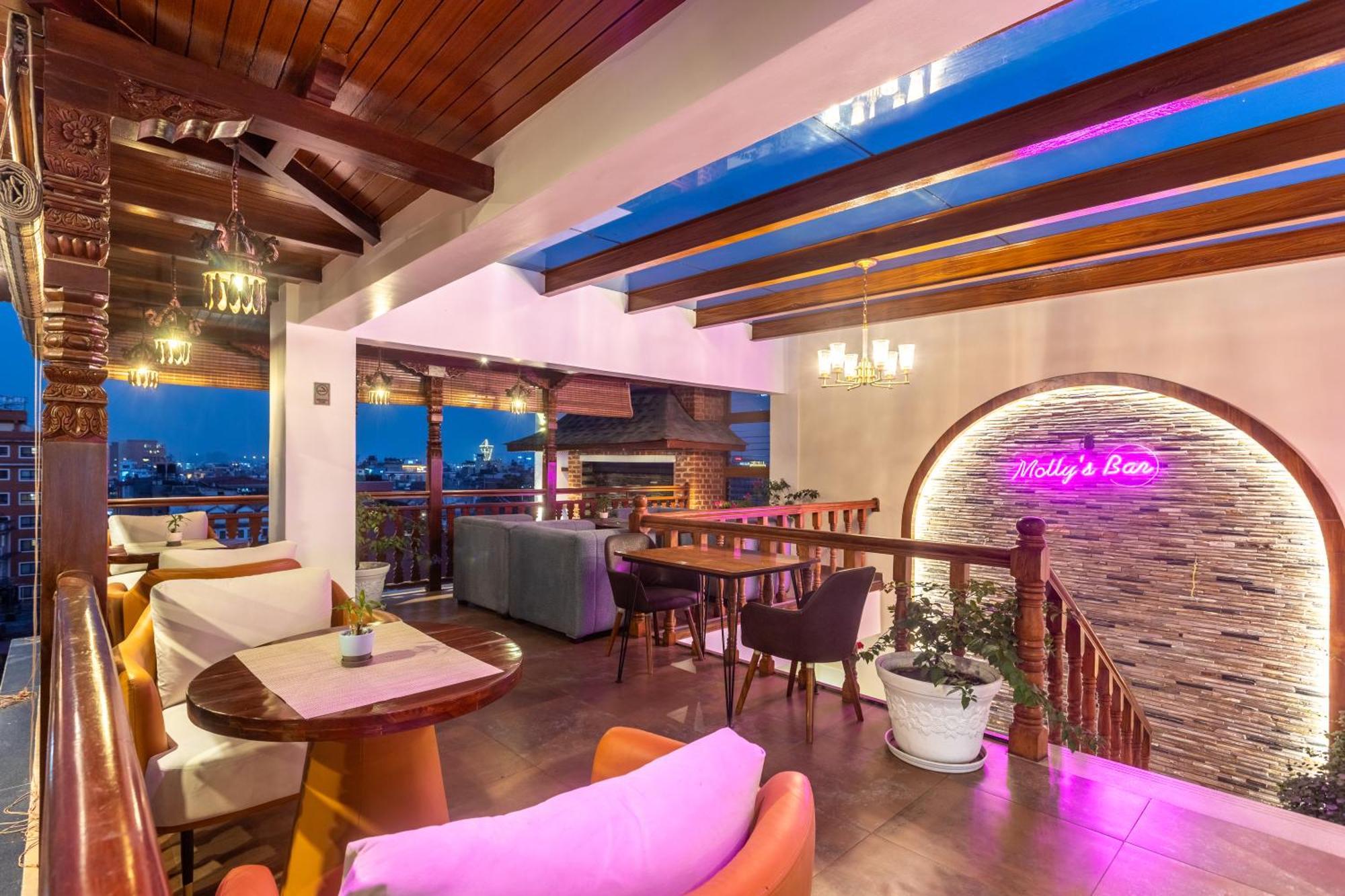 Timber House Hotel Kathmandu Bagian luar foto