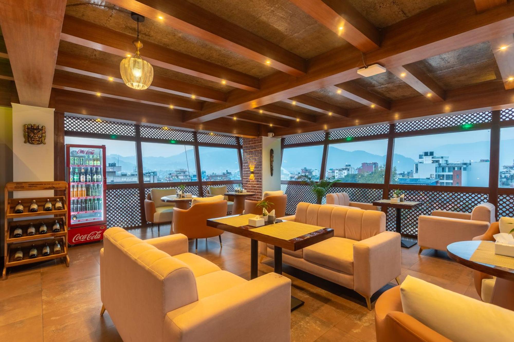 Timber House Hotel Kathmandu Bagian luar foto