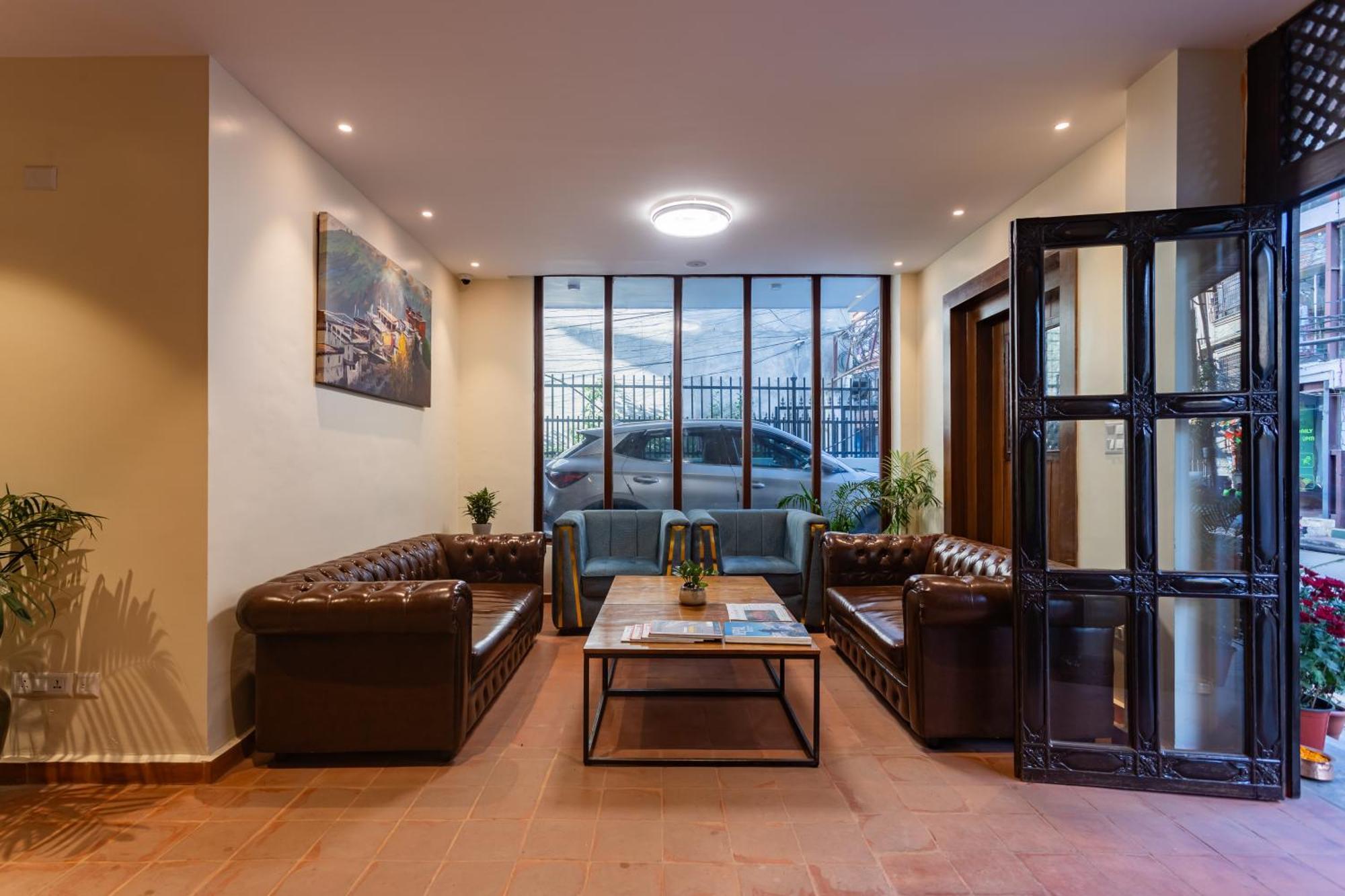 Timber House Hotel Kathmandu Bagian luar foto