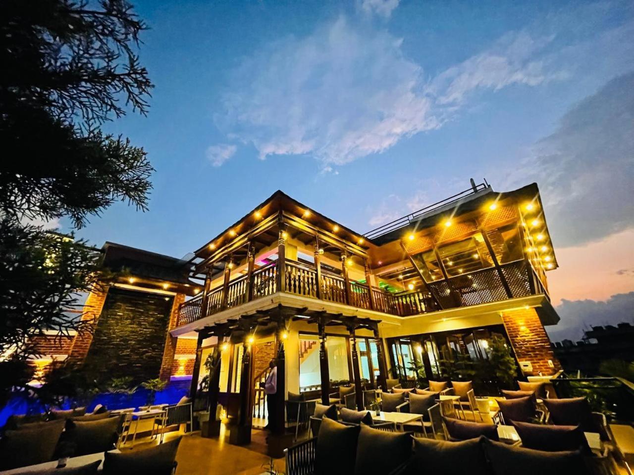 Timber House Hotel Kathmandu Bagian luar foto