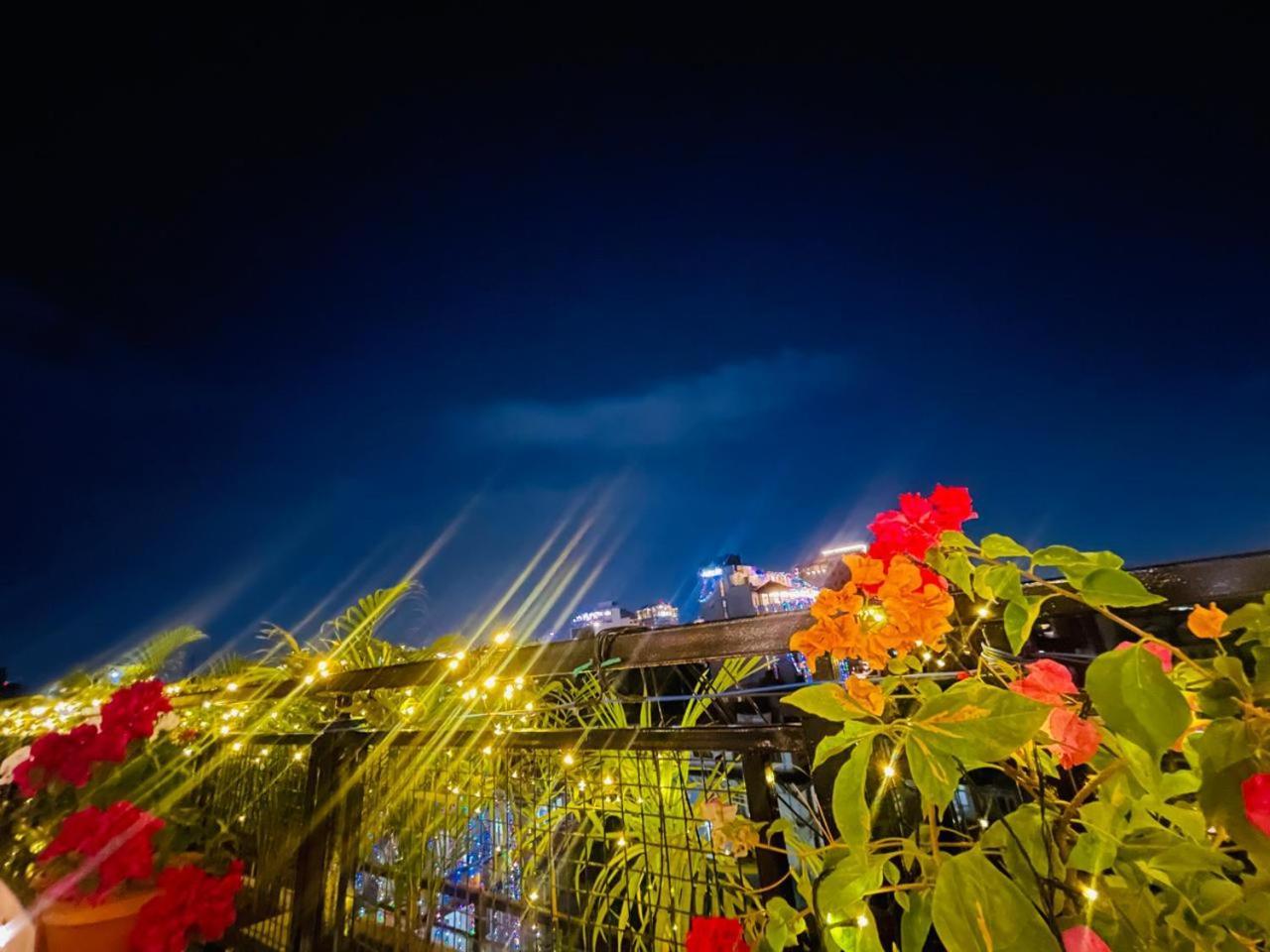 Timber House Hotel Kathmandu Bagian luar foto